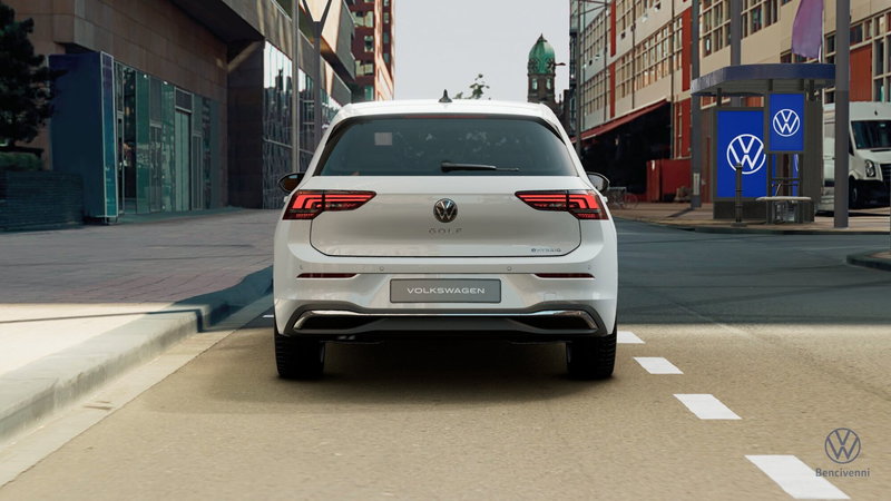 Volkswagen Golf nuova a Reggio Calabria (8)
