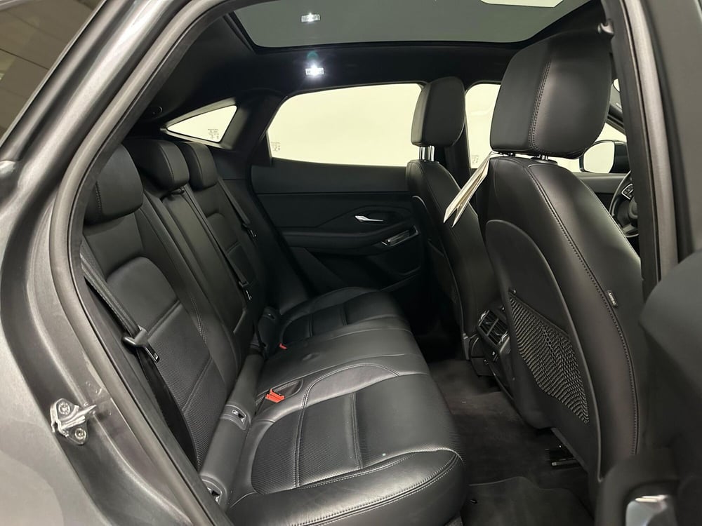 Jaguar E-Pace usata a Novara (5)