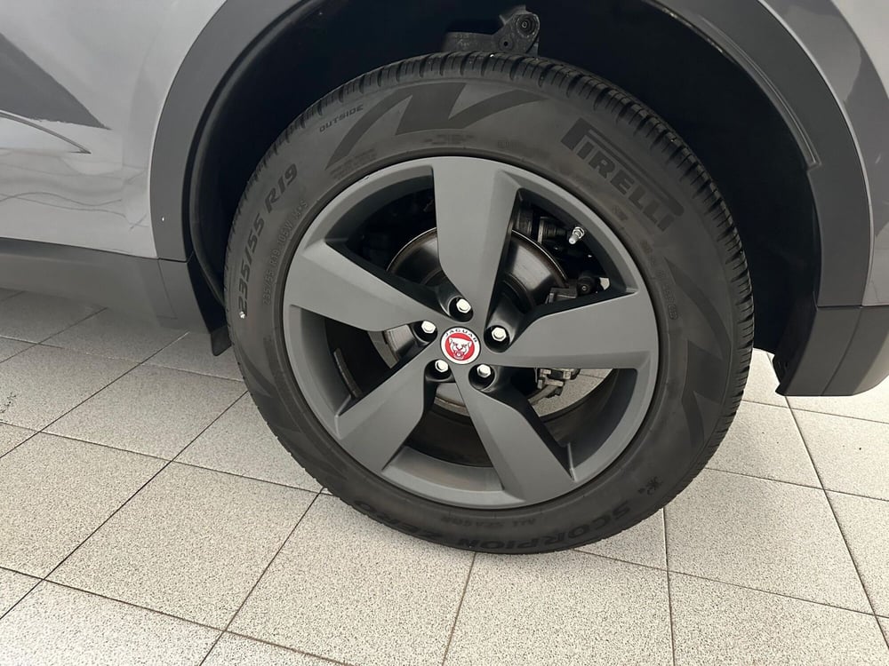 Jaguar E-Pace usata a Novara (9)