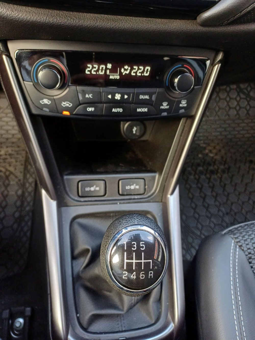 Suzuki S-Cross usata a Modena (17)