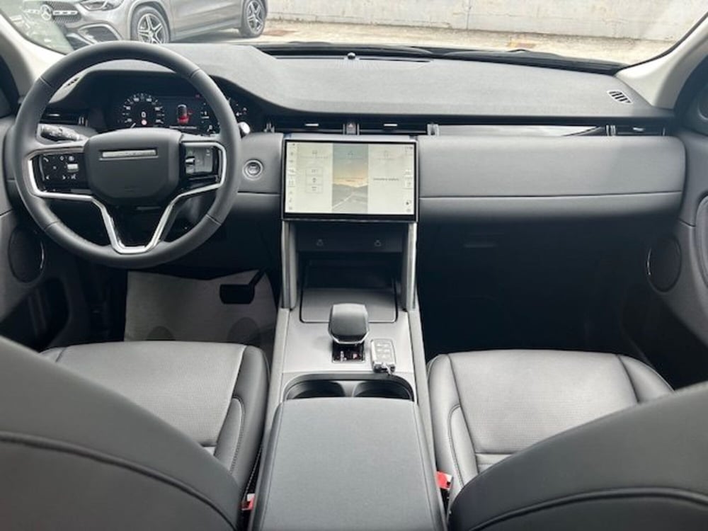 Land Rover Discovery Sport nuova a Potenza (7)