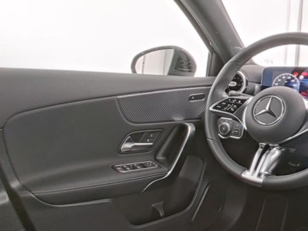 Mercedes-Benz Classe A usata a Milano (9)