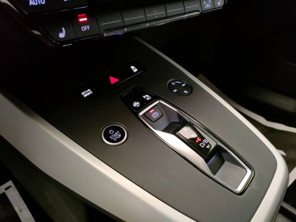 Audi Q4 Sportback usata a Teramo (11)