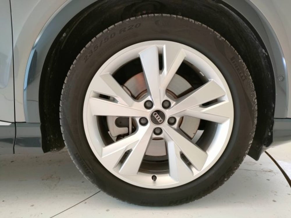Audi Q4 Sportback usata a Teramo (8)