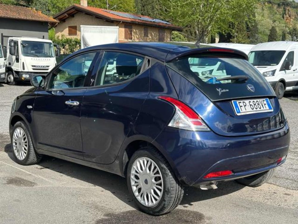 Lancia Ypsilon usata a Lucca (6)