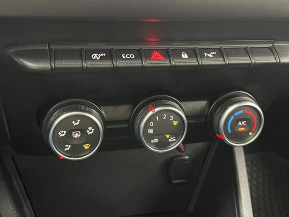 Dacia Duster usata a Como (19)