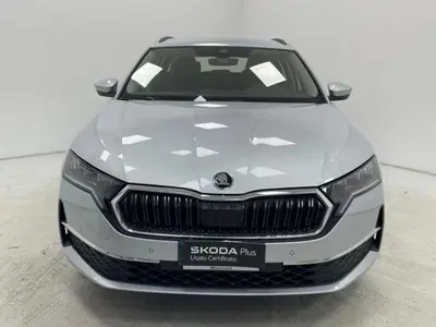 Skoda Octavia Station Wagon 2.0 tdi Selection 150cv dsg del 2024 usata a Lurate Caccivio