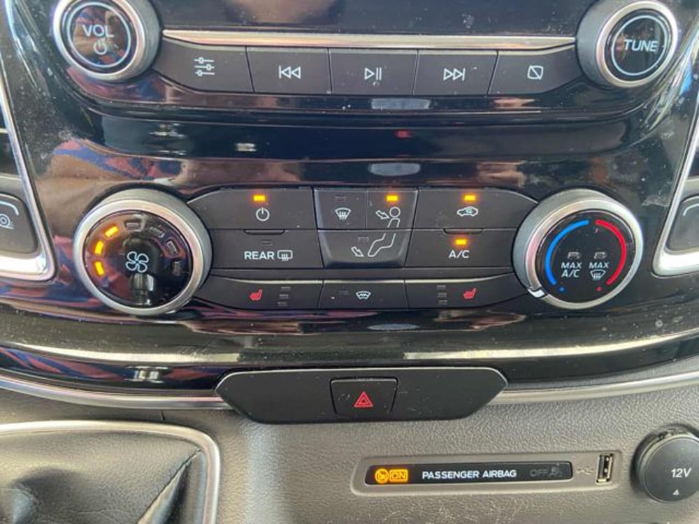 Ford Tourneo Custom usata a Bologna (11)