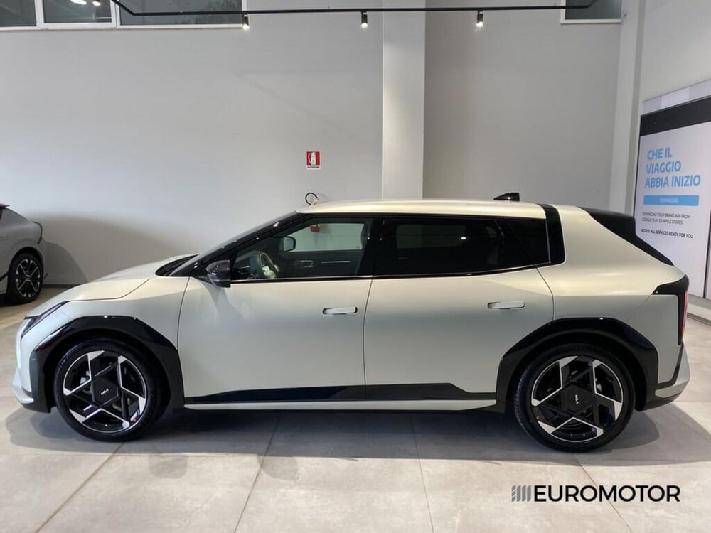 Kia EV4 nuova a Bari (12)