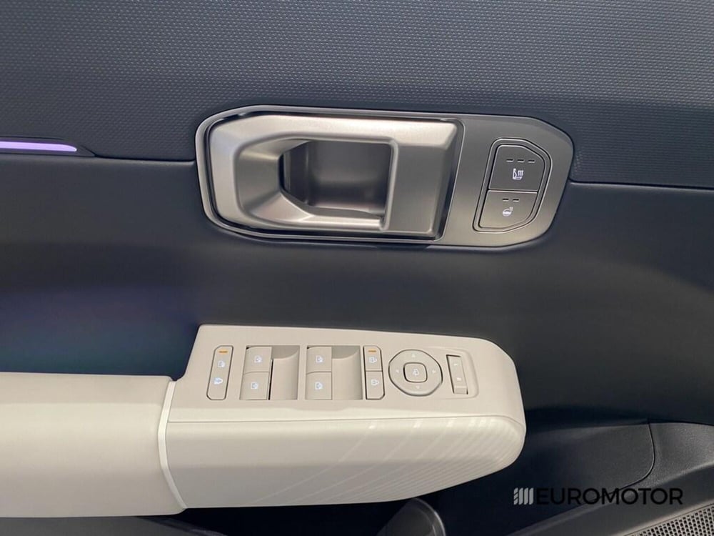 Kia EV4 nuova a Bari (14)