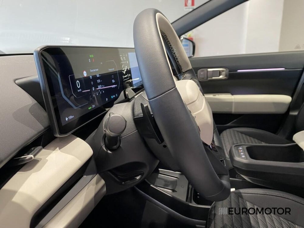 Kia EV4 nuova a Bari (15)