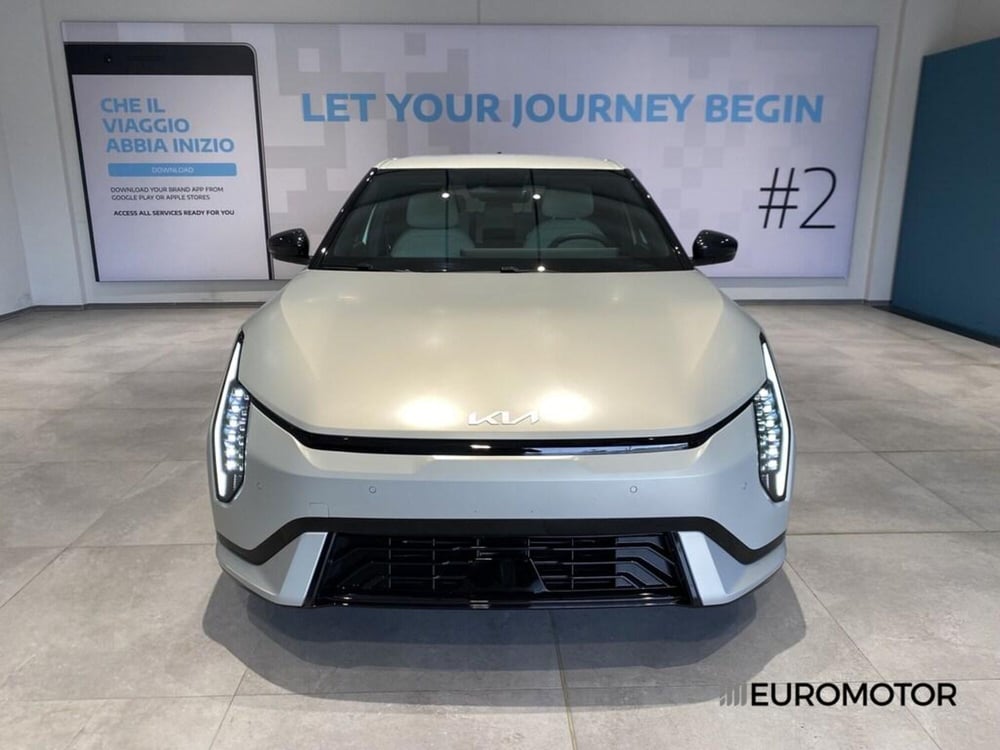 Kia EV4 nuova a Bari (2)