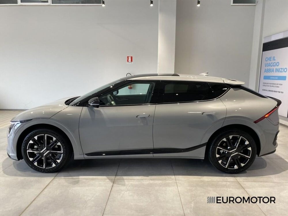 Kia EV6 nuova a Bari (13)
