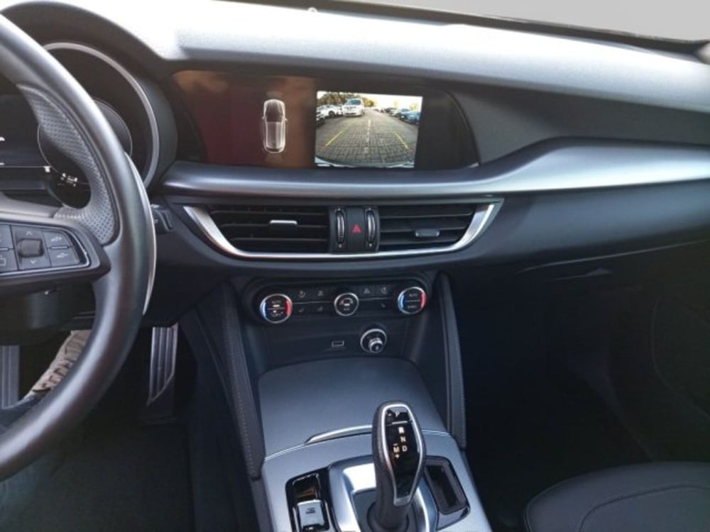 Alfa Romeo Stelvio usata a Frosinone (15)