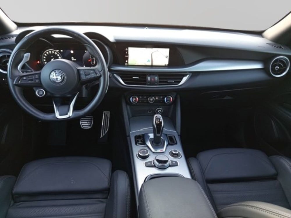 Alfa Romeo Stelvio usata a Frosinone (16)
