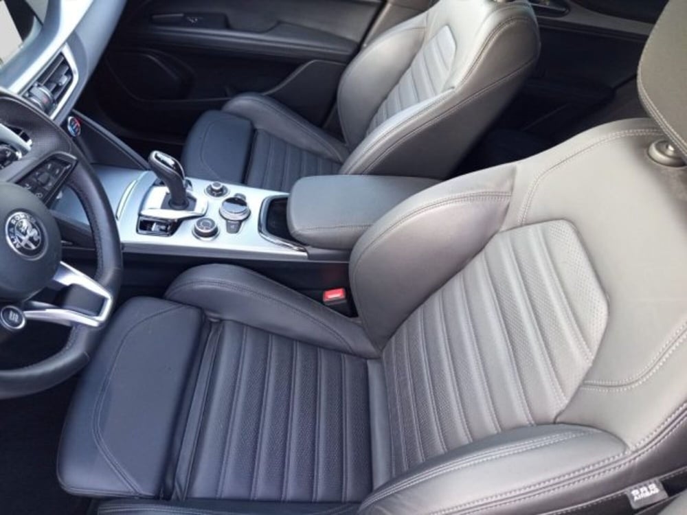 Alfa Romeo Stelvio usata a Frosinone (20)