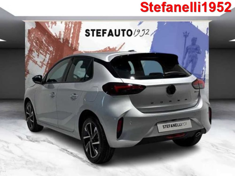 Opel Corsa nuova a Bologna (5)