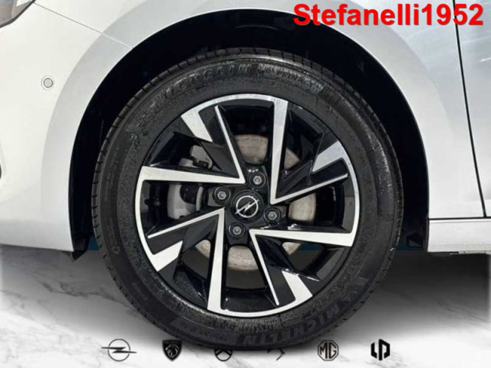 Opel Corsa nuova a Bologna (8)