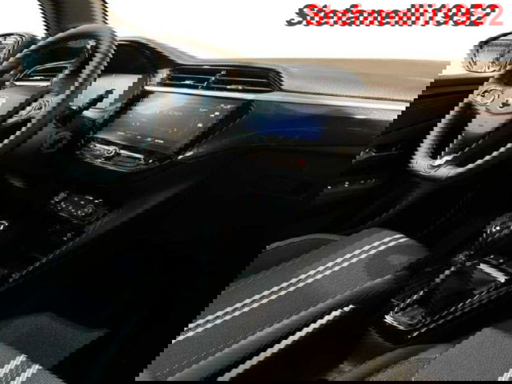 Opel Corsa nuova a Bologna (15)