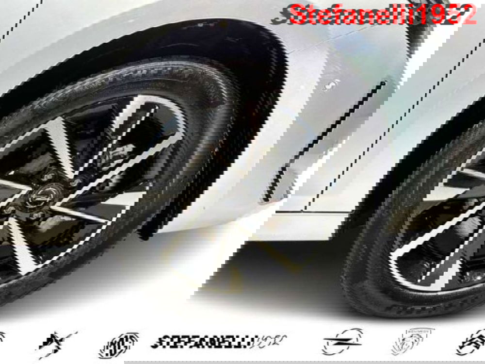 Opel Corsa nuova a Bologna (8)