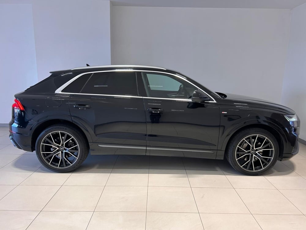 Audi Q8 usata a Napoli (8)