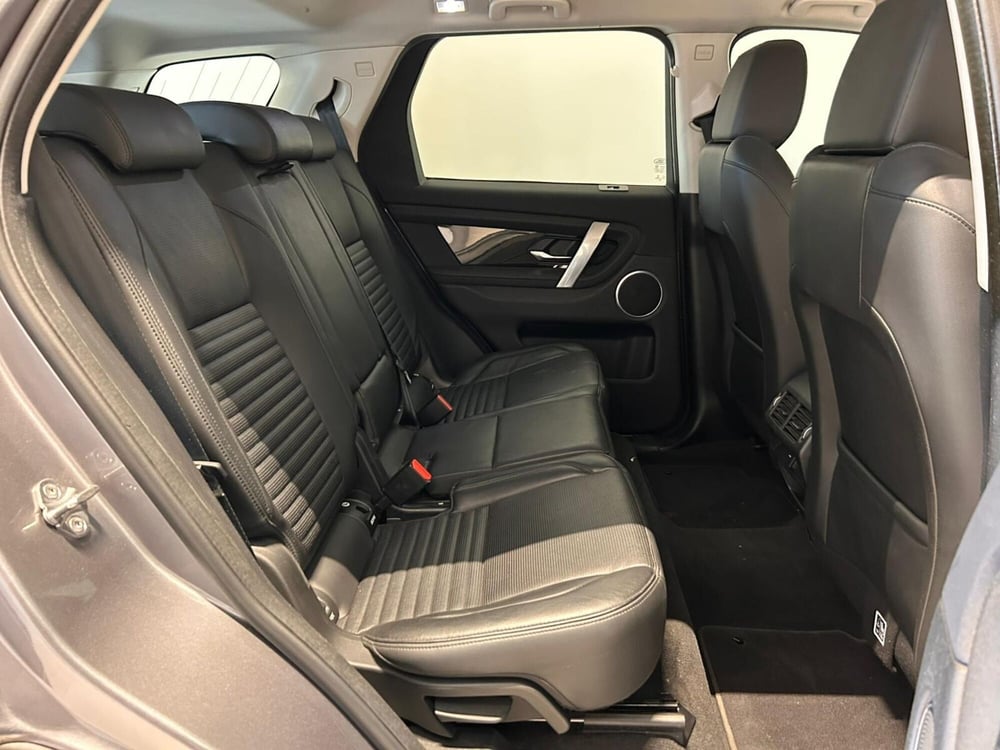 Land Rover Discovery Sport usata a Napoli (5)