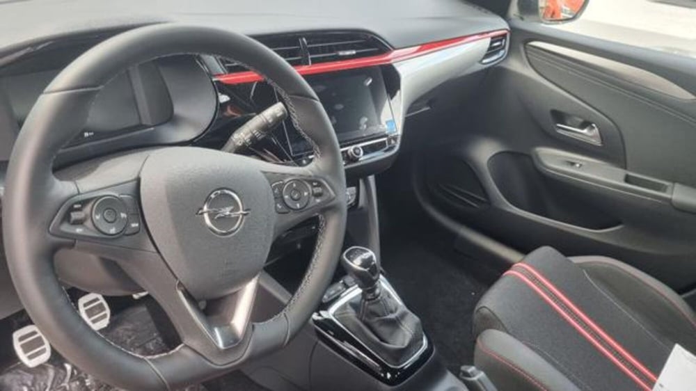 Opel Corsa nuova a Savona (16)