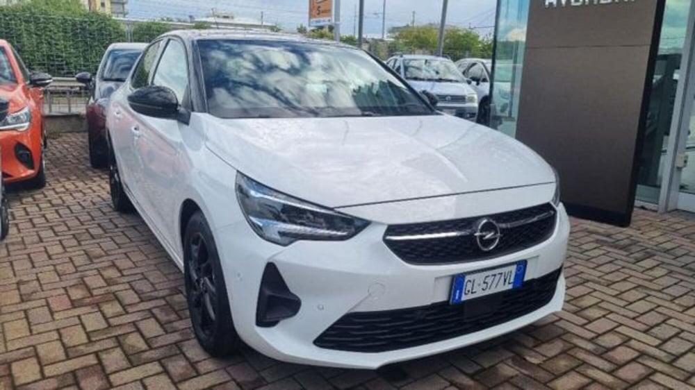 Opel Corsa nuova a Savona (2)