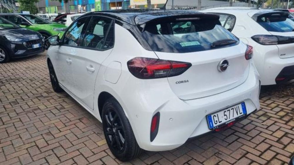 Opel Corsa nuova a Savona (6)