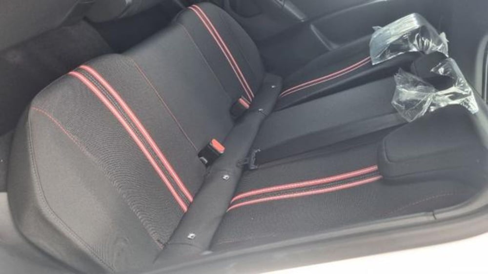 Opel Corsa nuova a Savona (9)