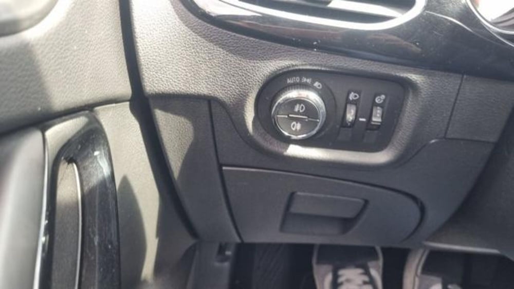 Opel Astra usata a Savona (12)