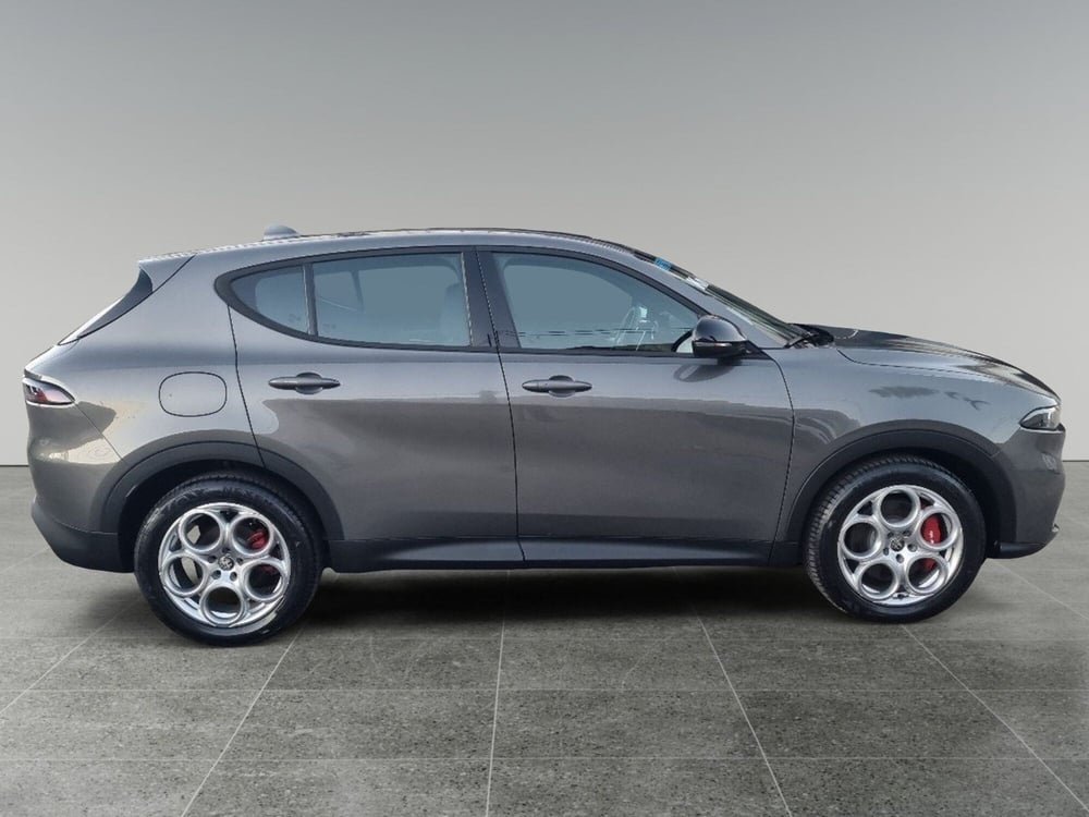 Alfa Romeo Tonale nuova a Lecce (7)
