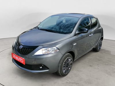 Lancia Ypsilon 1.0 FireFly 5 porte S&amp;S Hybrid Ecochic Gold del 2024 usata a Como