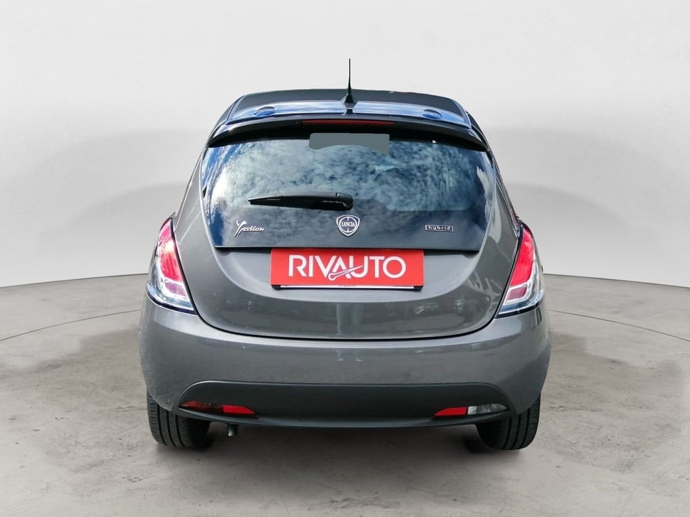 Lancia Ypsilon usata a Como (4)