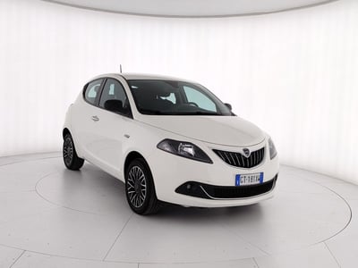 Lancia Ypsilon 1.0 FireFly 5 porte S&amp;S Hybrid Ecochic Gold del 2024 usata a Caserta