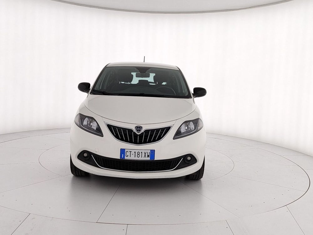 Lancia Ypsilon usata a Caserta (2)