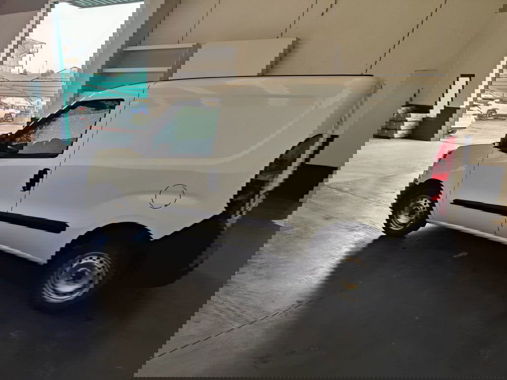 Fiat Doblò Furgone usata a Milano (4)