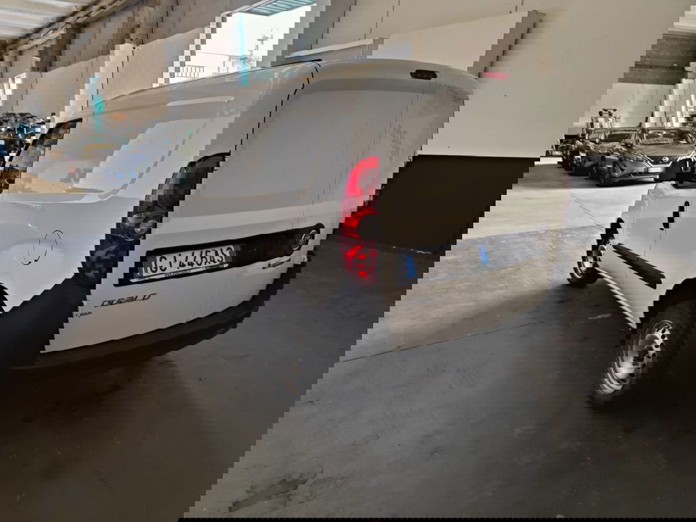 Fiat Doblò Furgone usata a Milano (7)