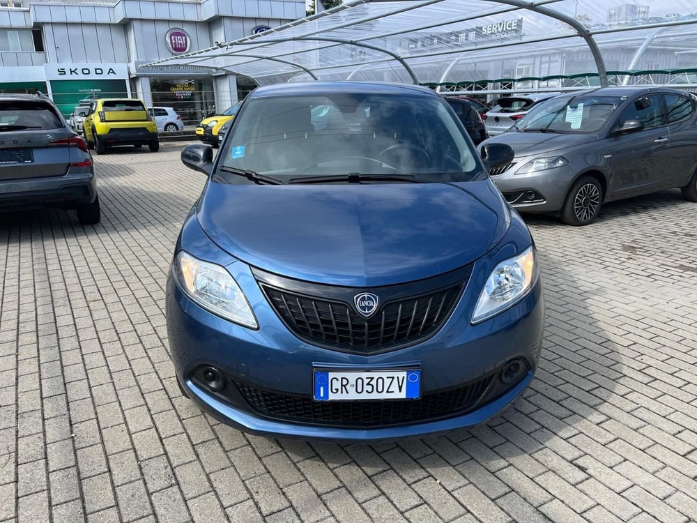 Lancia Ypsilon usata a Milano (2)