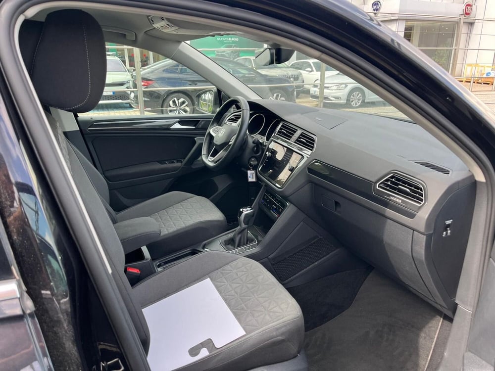 Volkswagen Tiguan usata a Milano (11)
