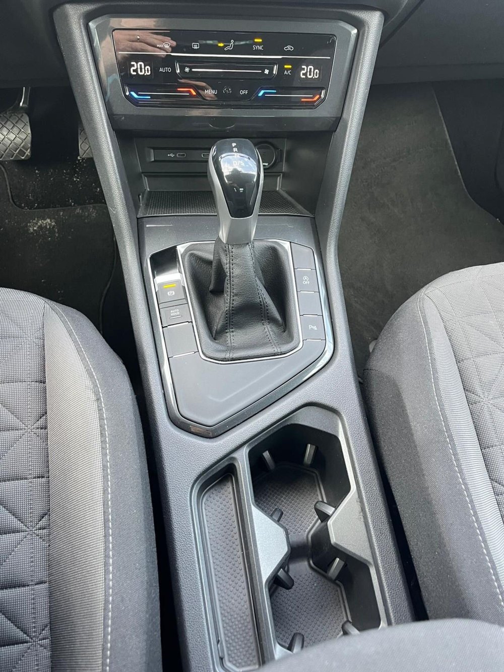 Volkswagen Tiguan usata a Milano (16)