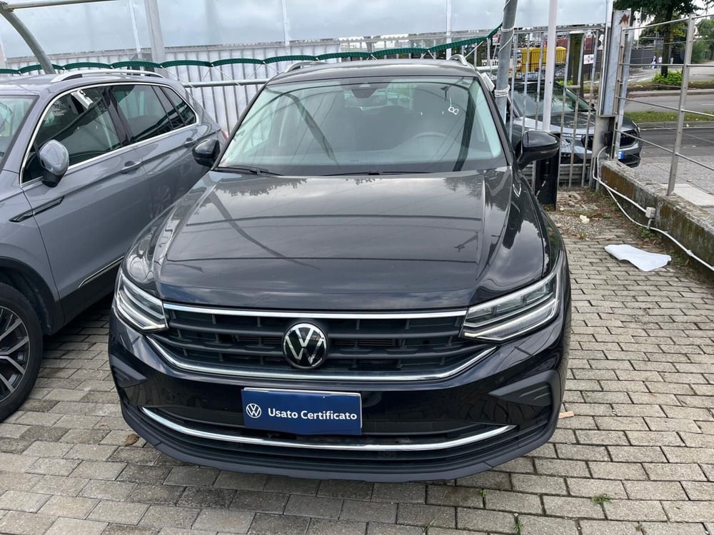 Volkswagen Tiguan usata a Milano (2)