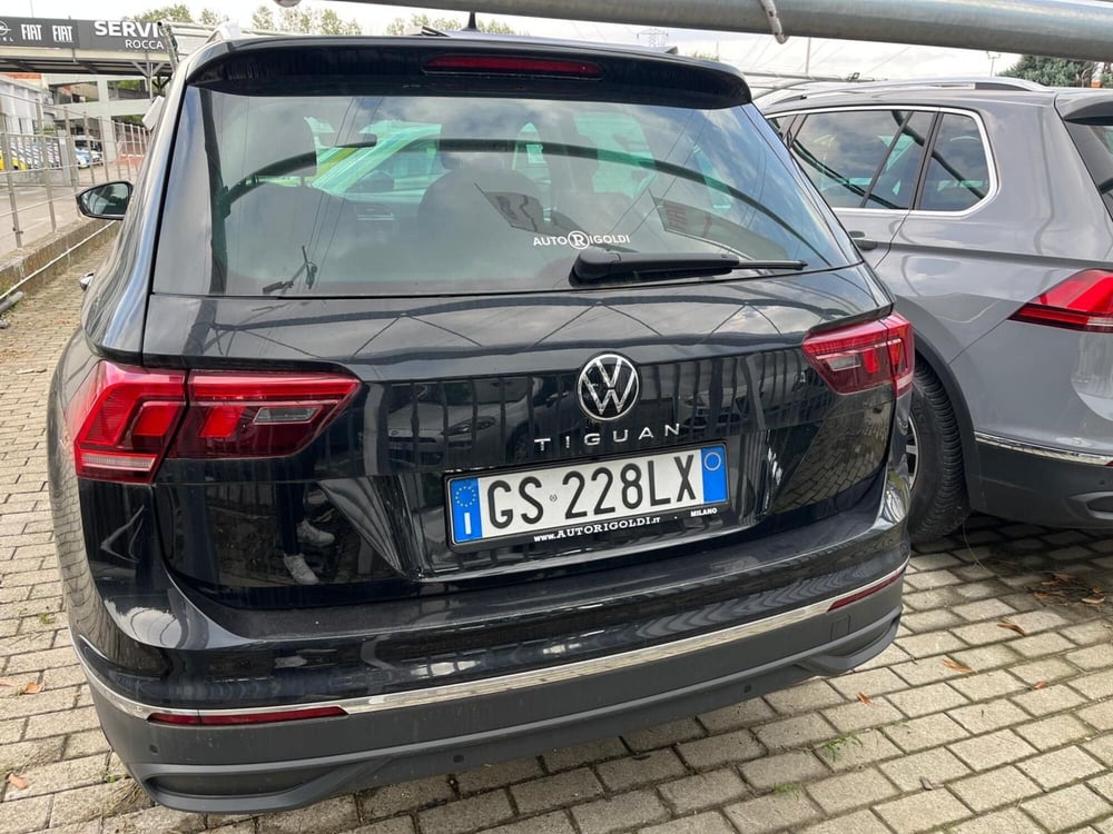 Volkswagen Tiguan usata a Milano (5)