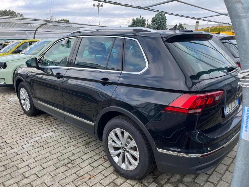 Volkswagen Tiguan usata a Milano (7)
