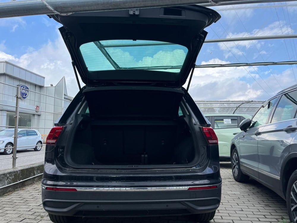 Volkswagen Tiguan usata a Milano (8)