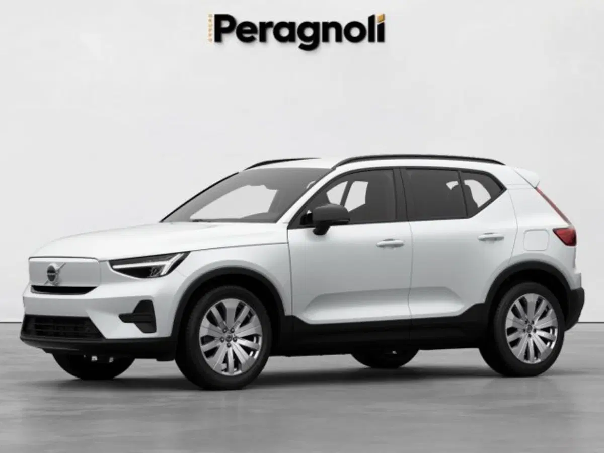 Volvo EX40 nuova a Firenze