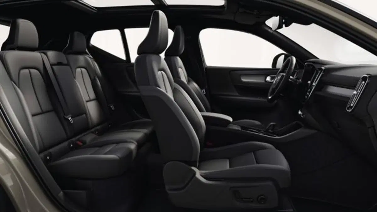 Volvo EX40 nuova a Firenze (7)