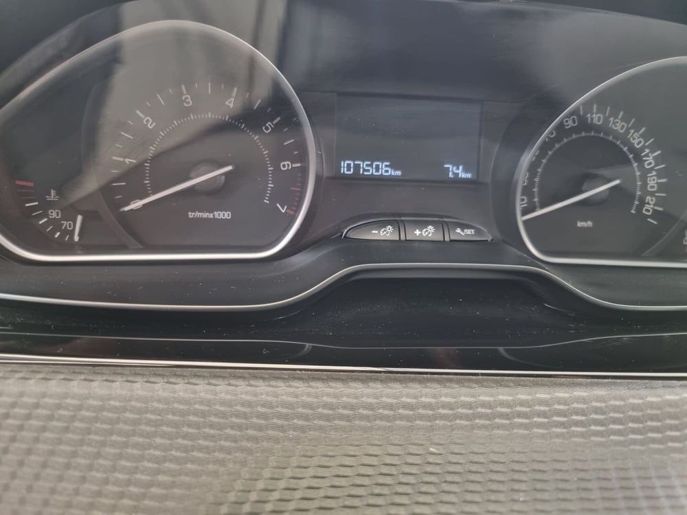 Peugeot 2008 usata a Pistoia (10)