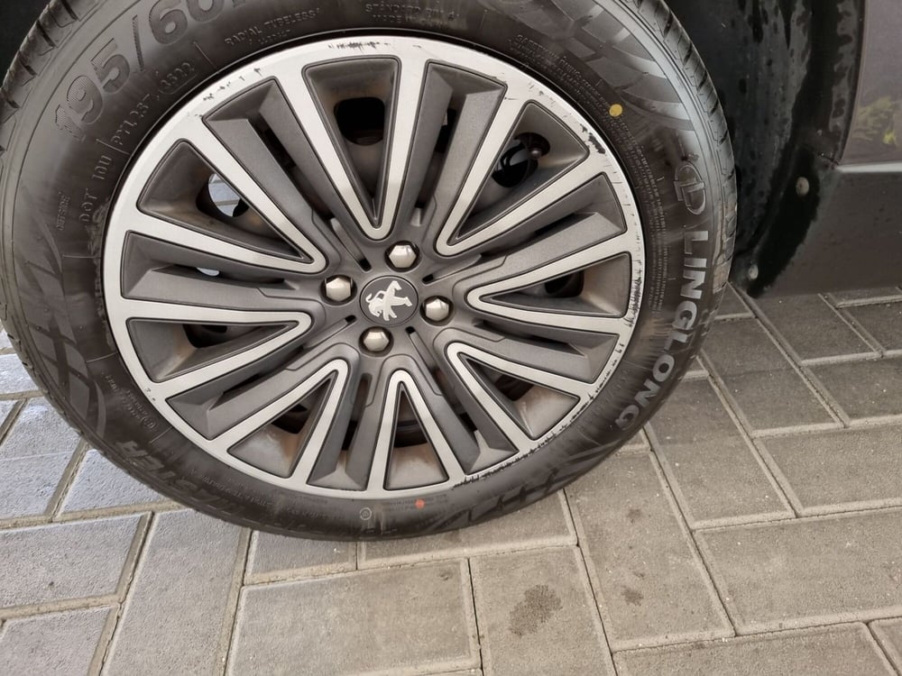 Peugeot 2008 usata a Pistoia (15)