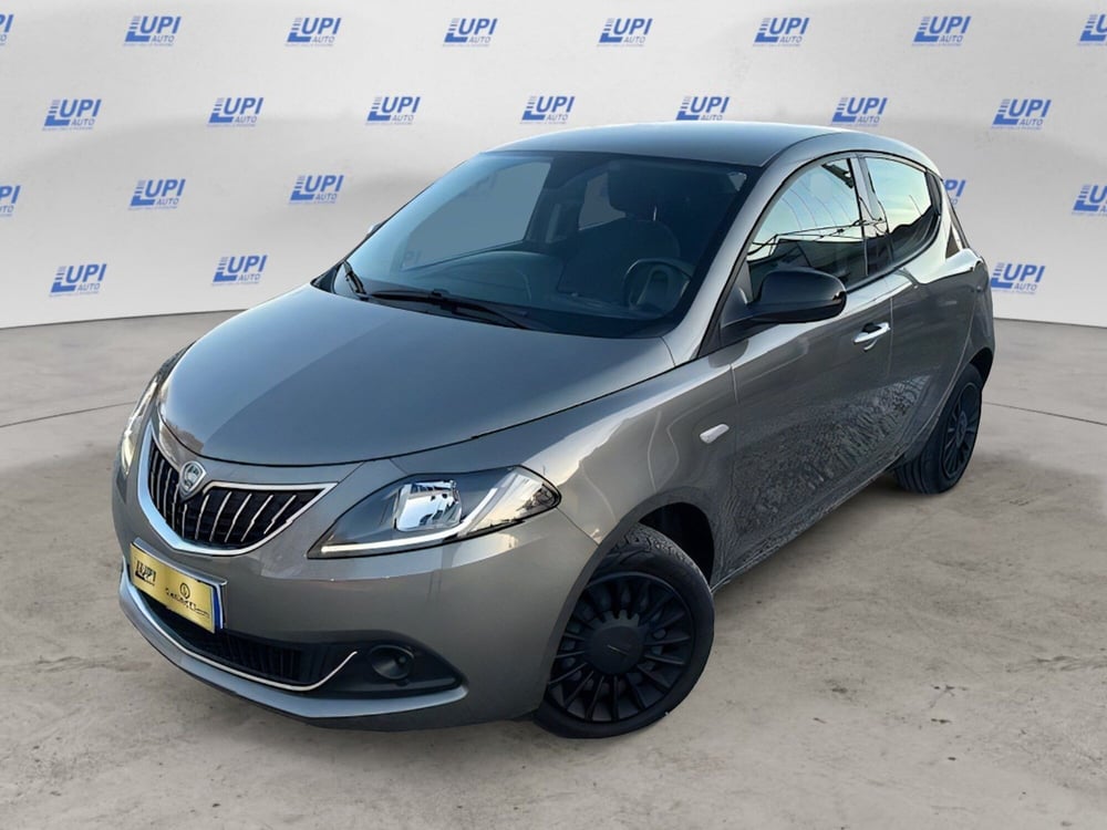 Lancia Ypsilon usata a Pistoia